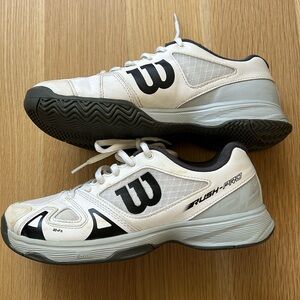 WILSON Unisex-Child Rush Jr Ql Tennis Shoes Sz 5.5